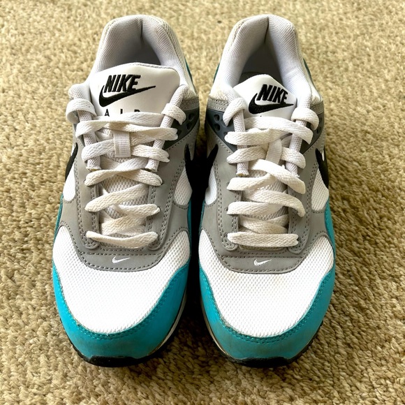 Nike Shoes - Nike Blue & White Air Max - Size 7.5